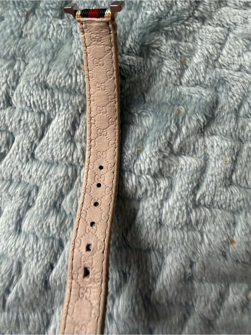Gucci Silver Mesh Watch with Interchangeable Green-Red Web Strap - Picture 5 of 9